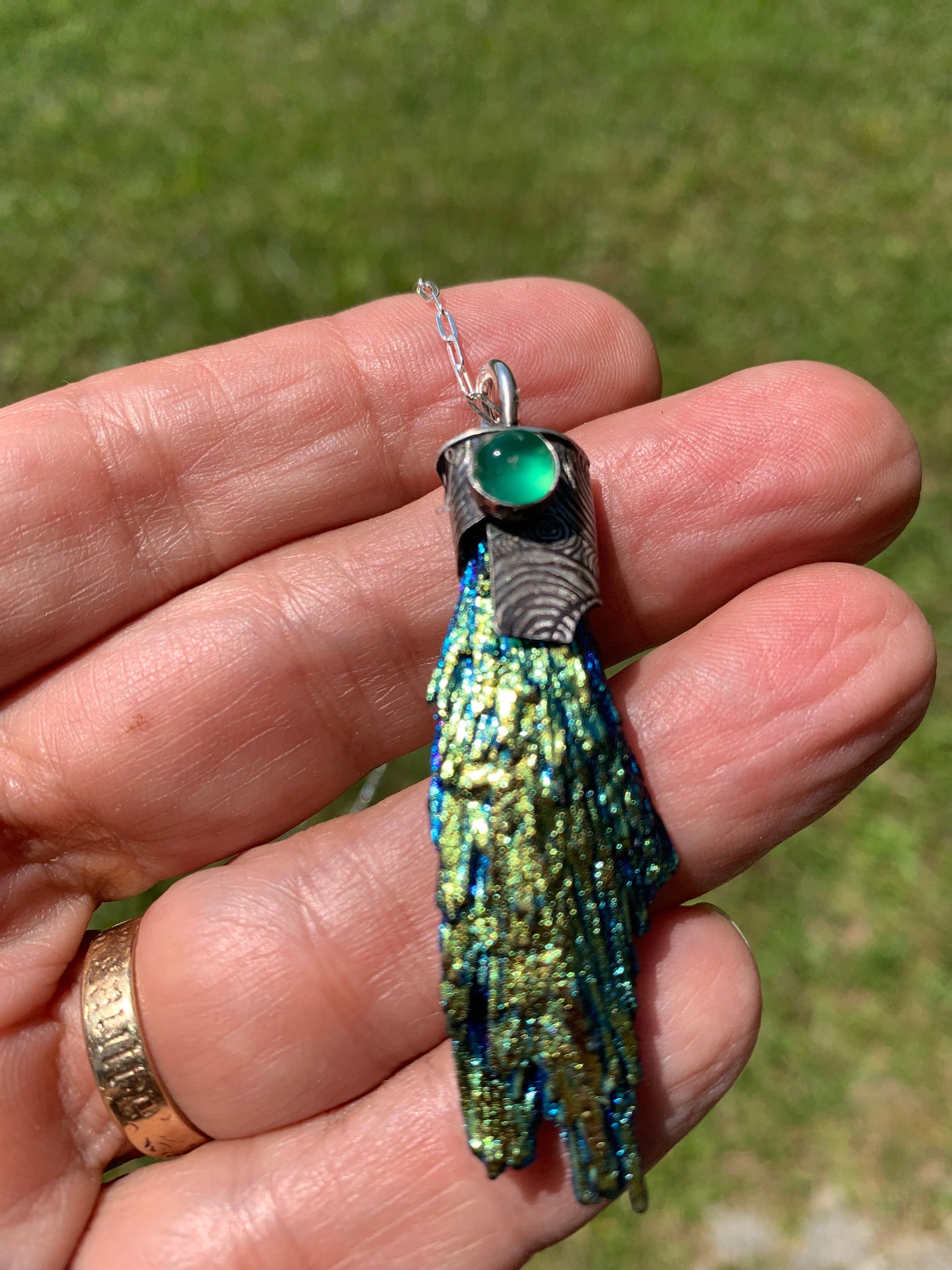 Green WA Centurine pendant necklace with gemstone