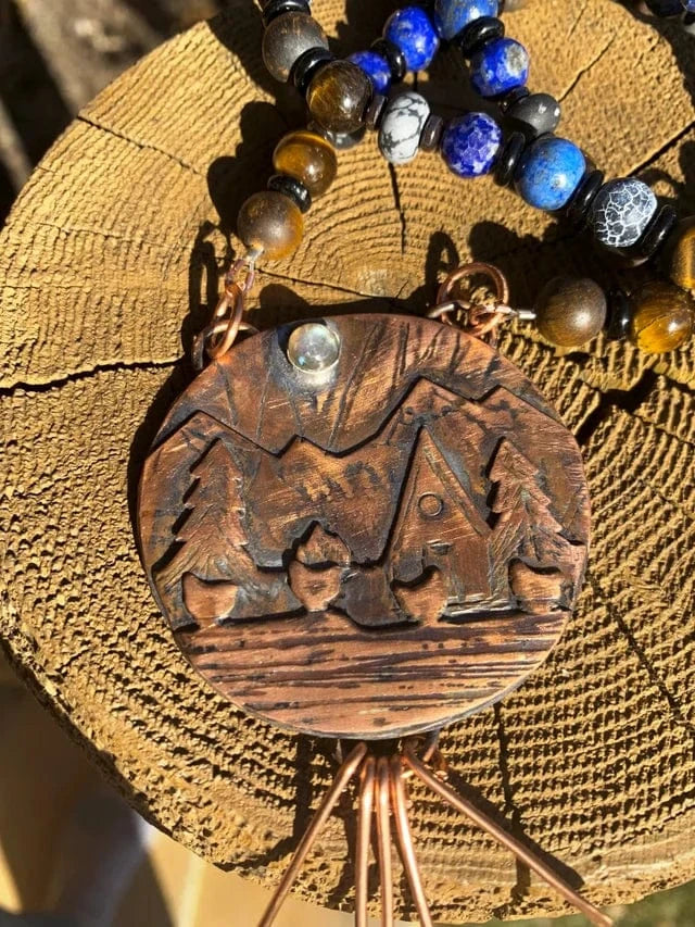 Mountainfarm copper pendant necklace with mountain scene