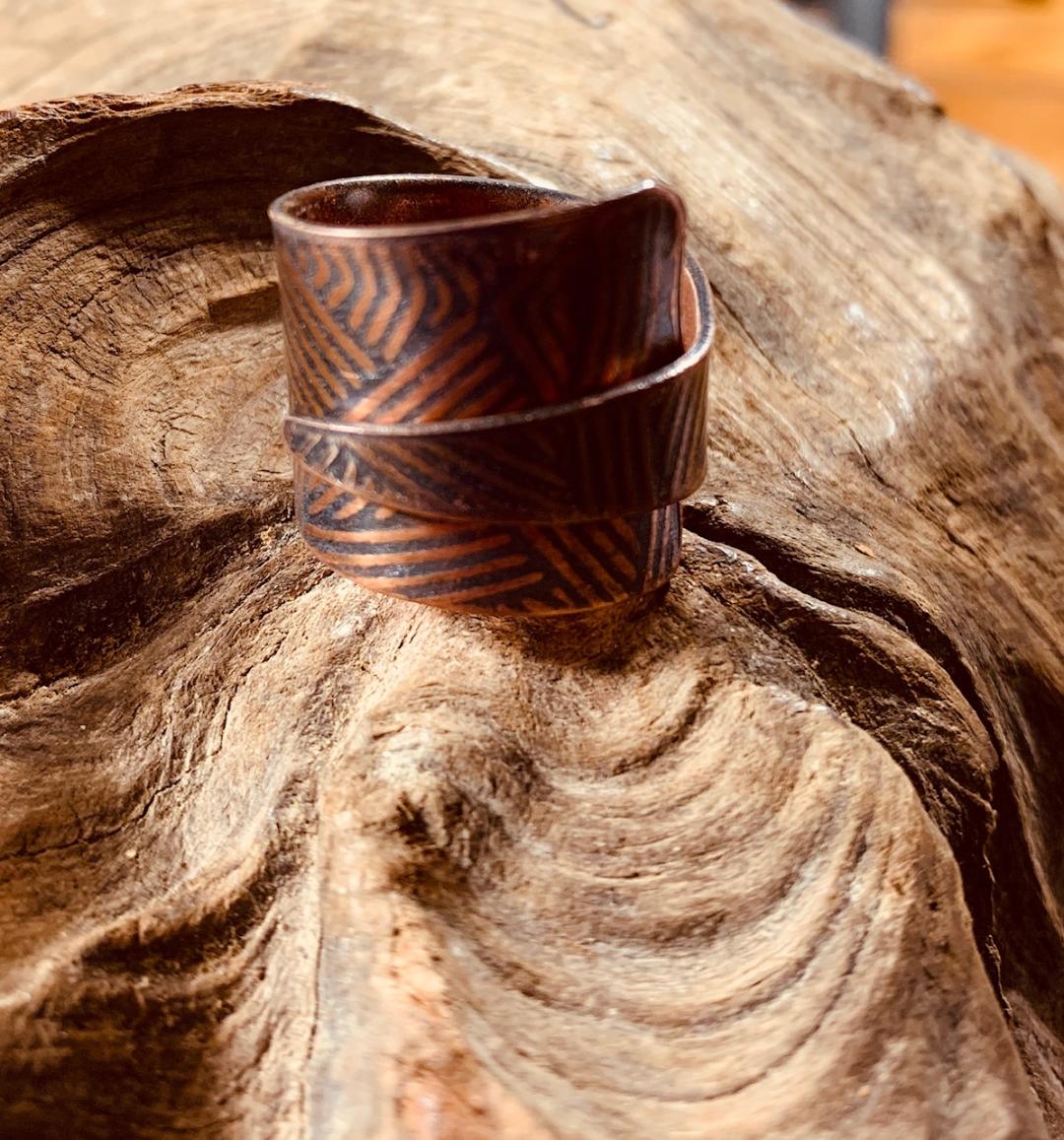 z- Copper Wellness Artisan Ring Liney Line pattern -Size 8 1/2