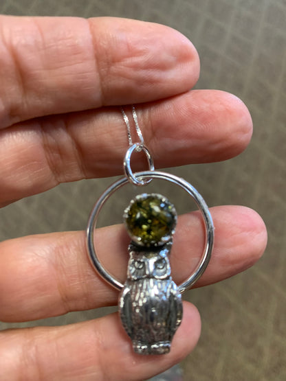 'Owl Look for You' Green Amber in Silver Pendant