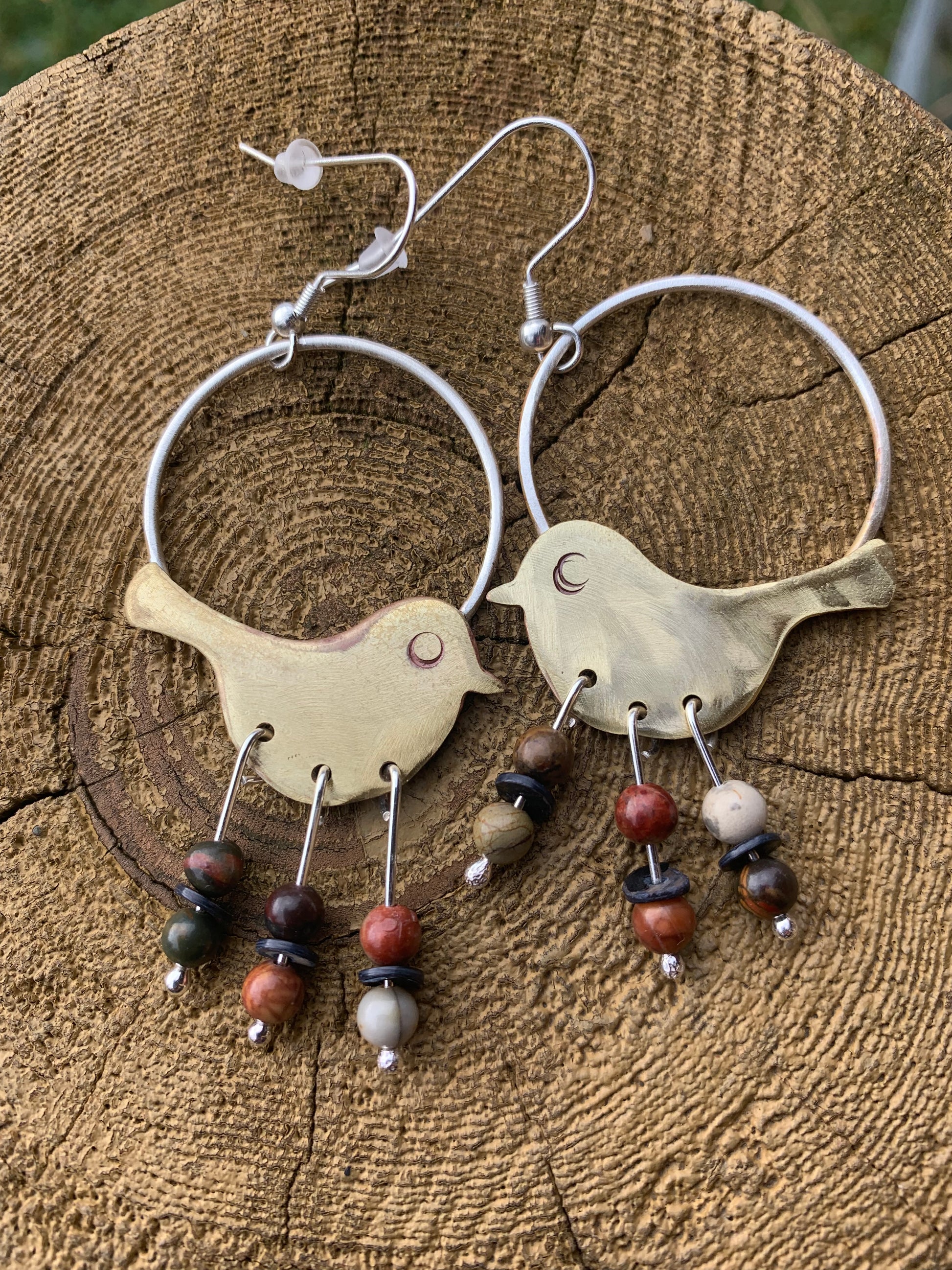 Bird earrings in brass and silver with Jasper Beads
