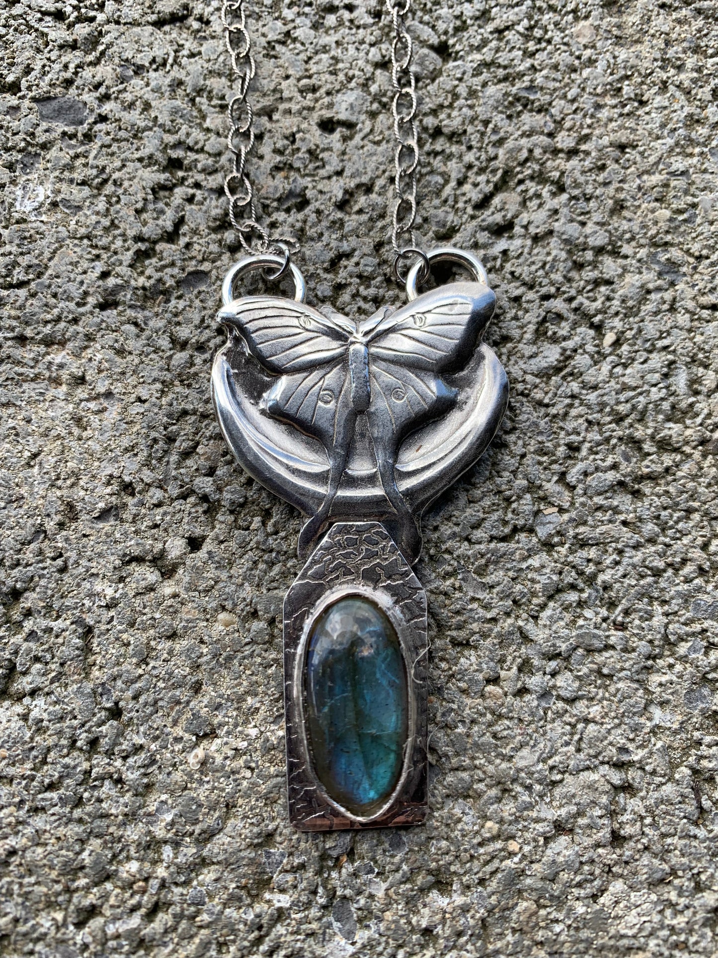 'Magical Butterfly' Shining Labradorite Silver Pendant