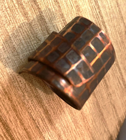 z- Copper Wellness Artisan Ring Brick pattern -Size 8