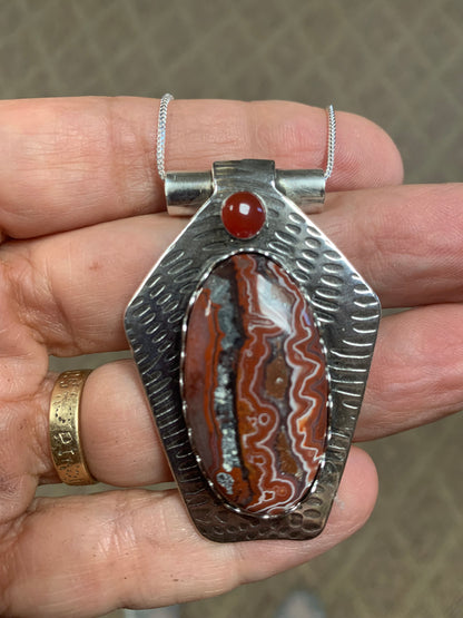 'Rivers' of Druzy Mexican Lace Agate Silver Pendant