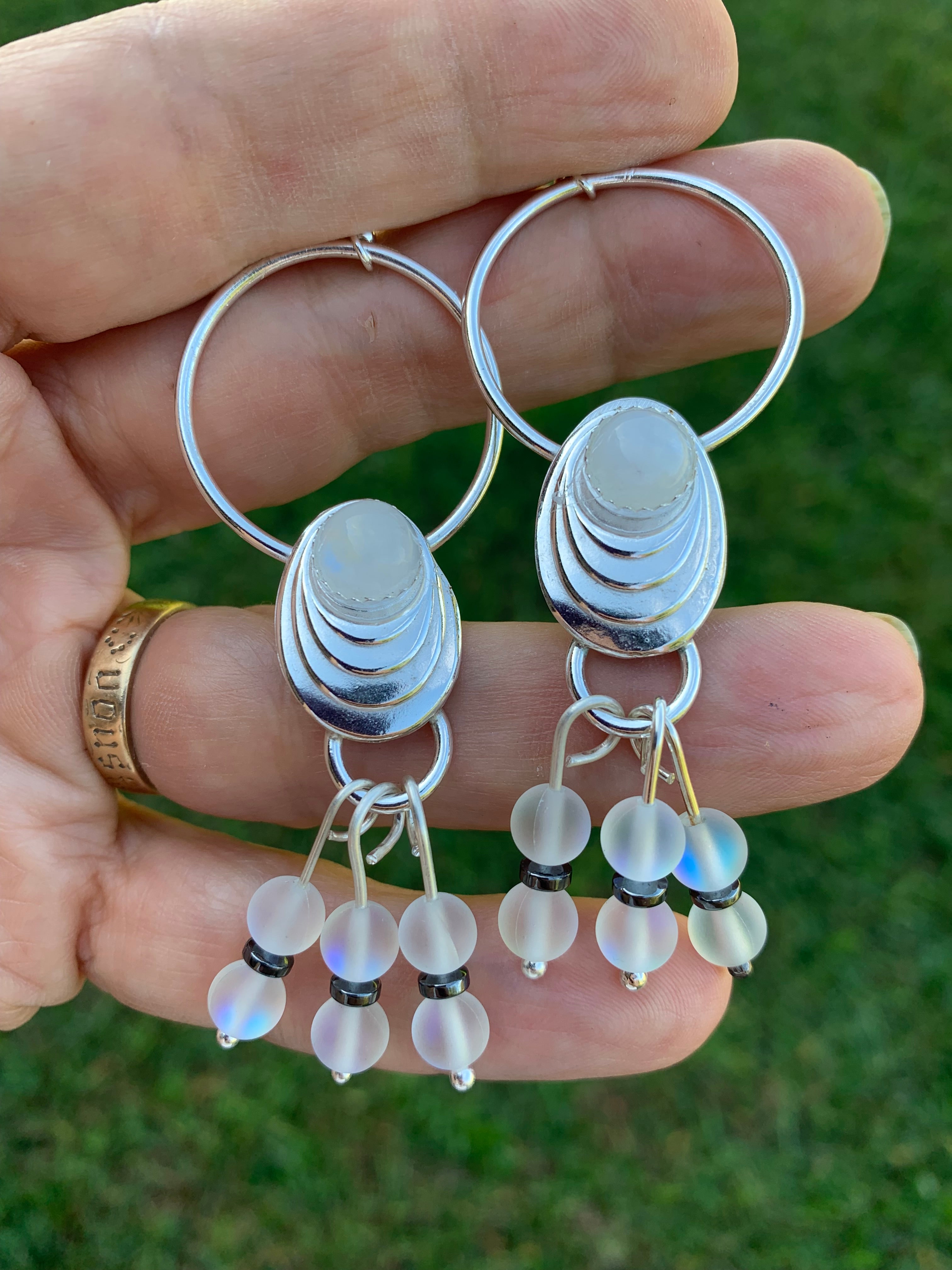 Moonstone in silver with aurora drops Earrings