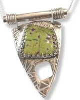 'Soothing Paths' Serpentine Stichtite Silver Pendant