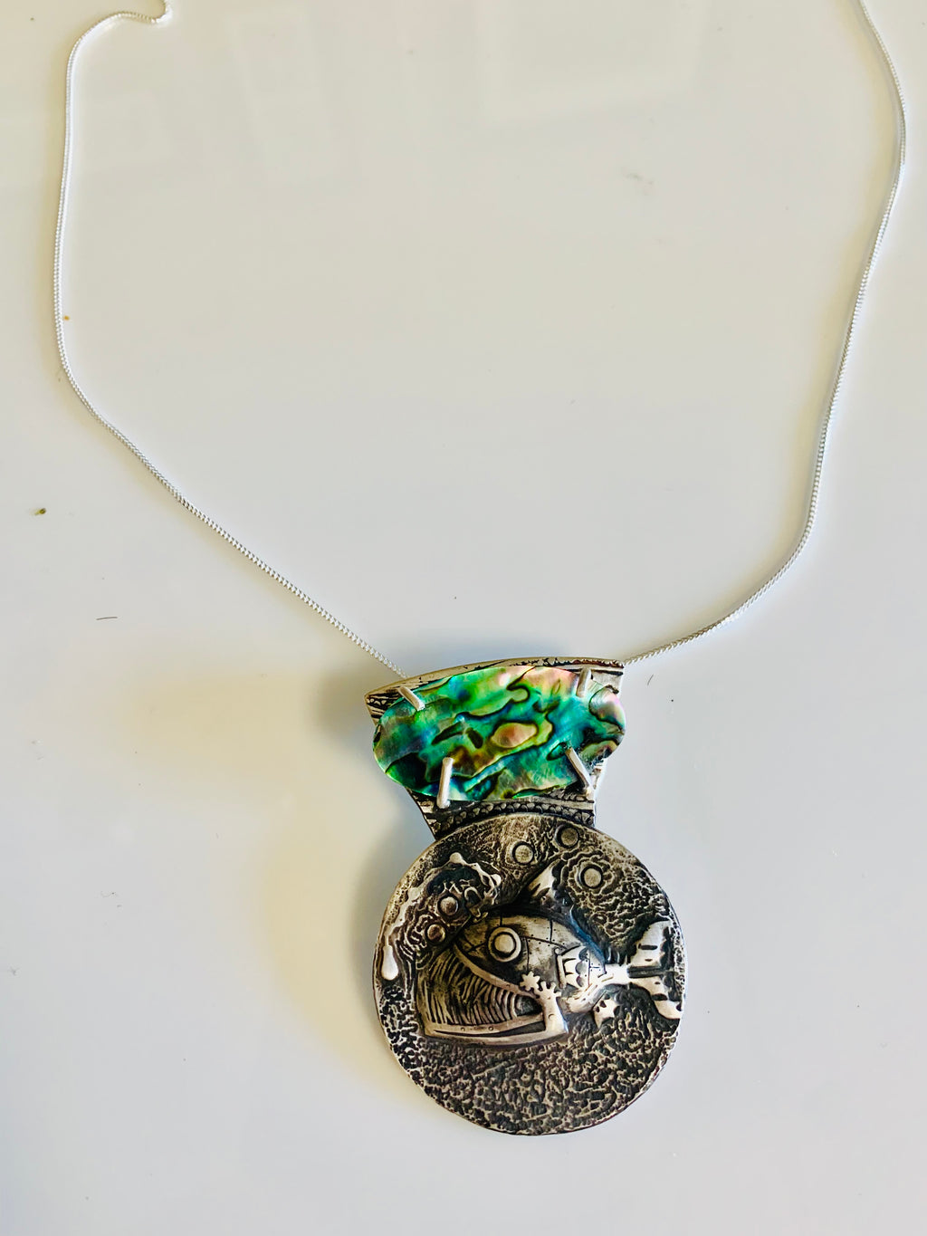 Twinkle Silver Fish Pendant Necklace