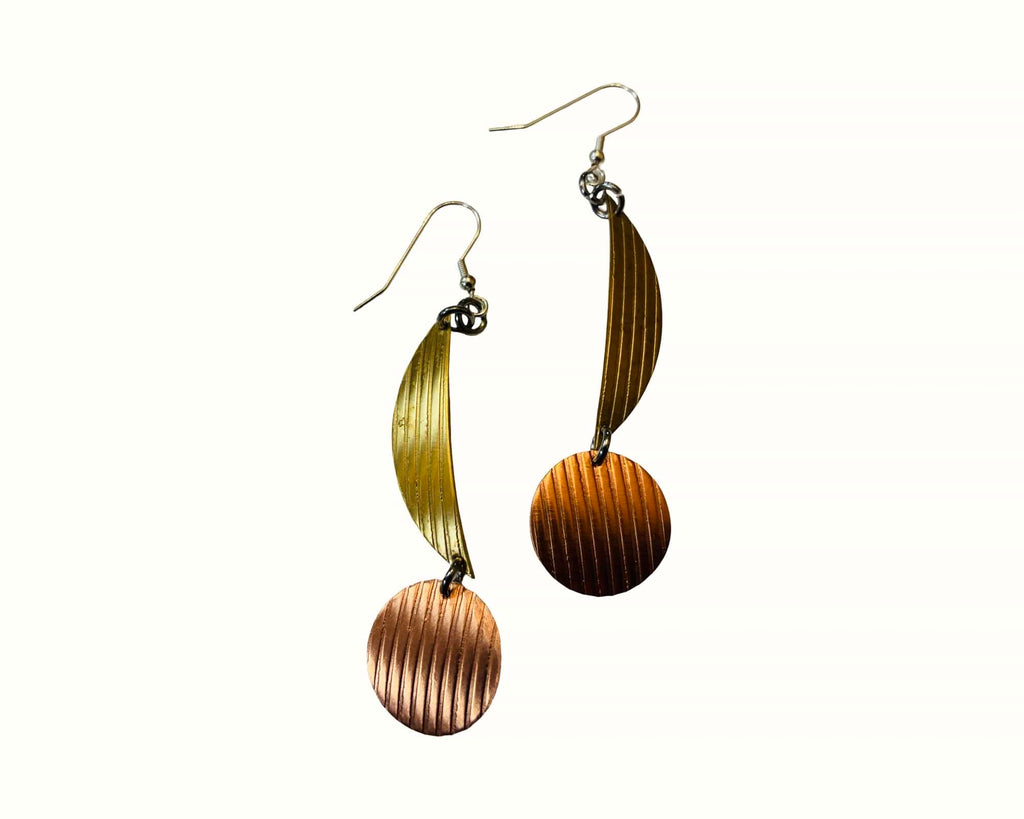 Golden Current — Copper & Brass Flow Earrings