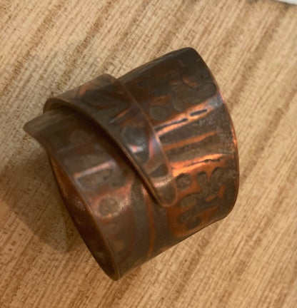 z- Copper Wellness Artisan Ring circle pattern -Size 8 3/4