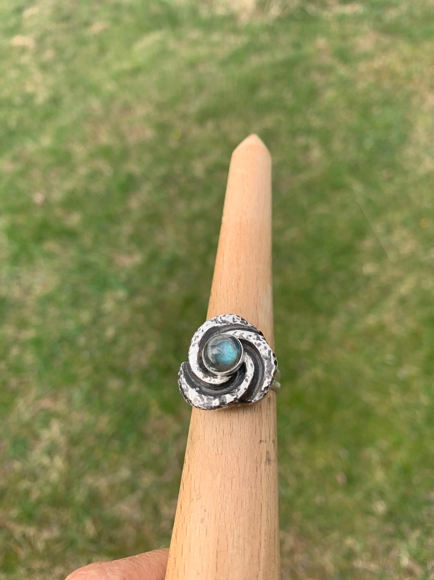 Celtic Spiral With Labradorite Silver Ring size 8